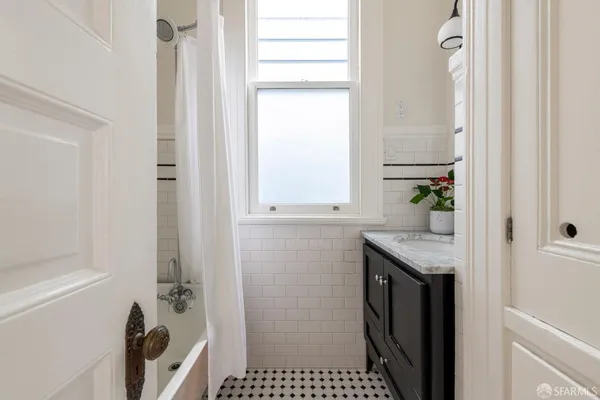 $1,895,000 | 371 Oak Street, San Francisco, CA 94102