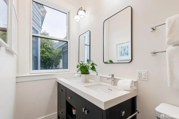 $1,895,000 | 371 Oak Street, San Francisco, CA 94102