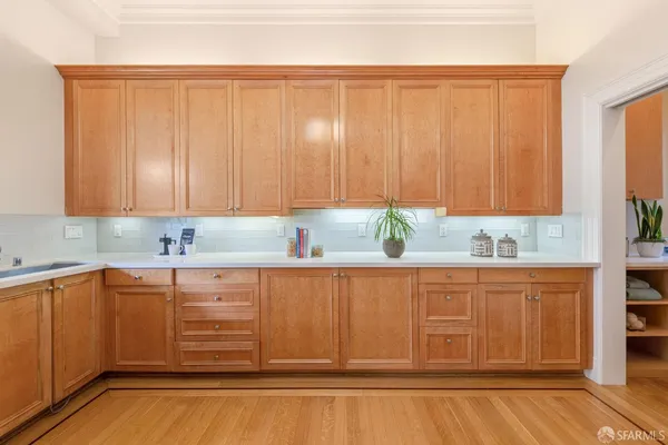 $1,895,000 | 371 Oak Street, San Francisco, CA 94102