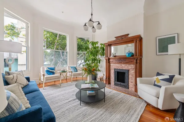 $1,895,000 | 371 Oak Street, San Francisco, CA 94102