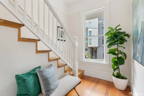 $1,895,000 | 371 Oak Street, San Francisco, CA 94102