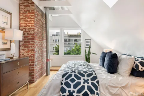 $1,895,000 | 371 Oak Street, San Francisco, CA 94102