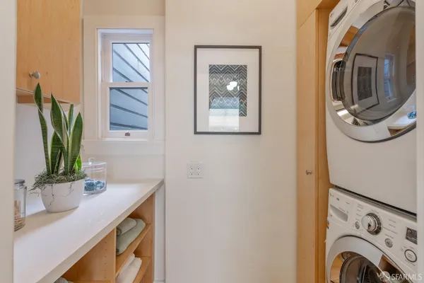$1,895,000 | 371 Oak Street, San Francisco, CA 94102