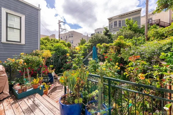 $1,895,000 | 371 Oak Street, San Francisco, CA 94102