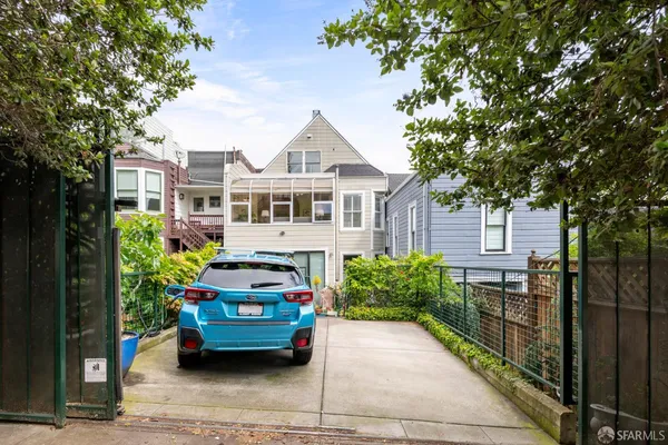 $1,895,000 | 371 Oak Street, San Francisco, CA 94102