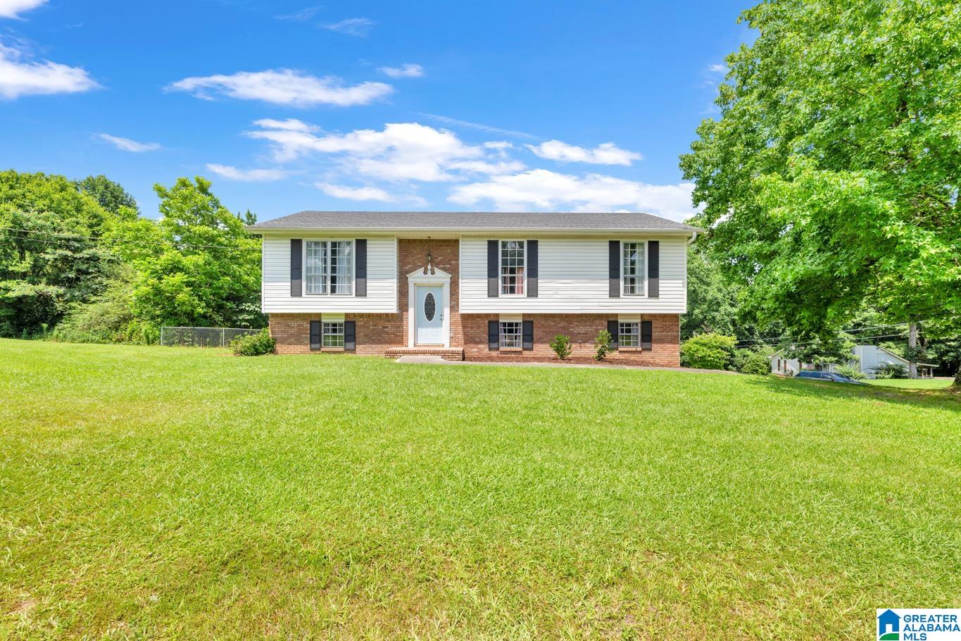 101 Pinehurst Road Trussville, AL 35173 - Photo 3 of 31