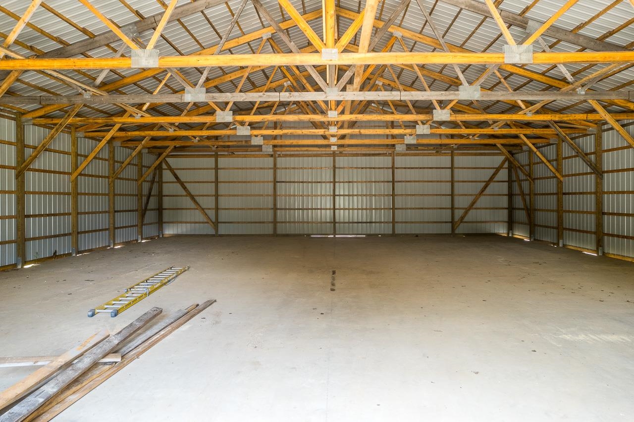 10694 Saddle Path Road Belvidere, IL 61008 - Photo 31 of 49 a view of a garage