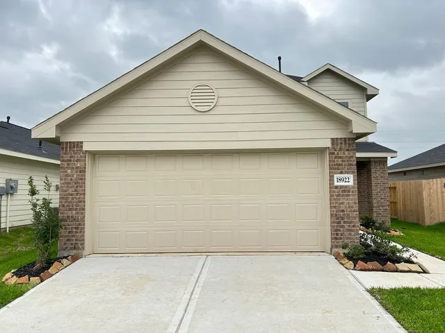 $1,995 | 18922 Western Fls Court, Hockley, TX 77447