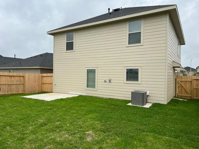 $1,995 | 18922 Western Fls Court, Hockley, TX 77447