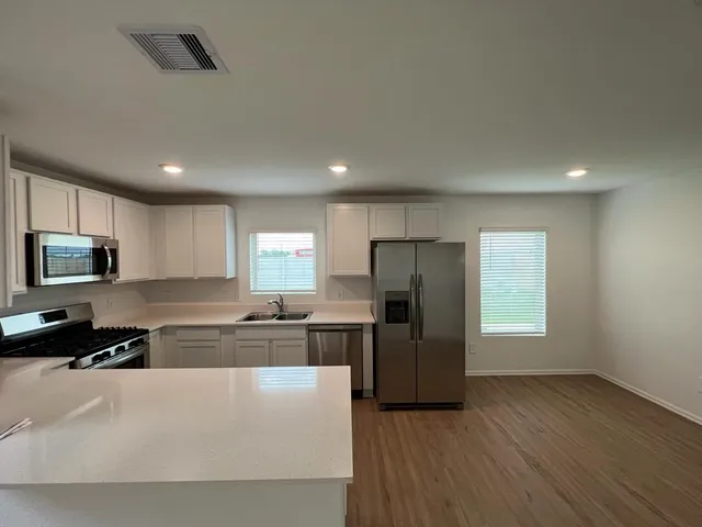 $1,995 | 18922 Western Fls Court, Hockley, TX 77447