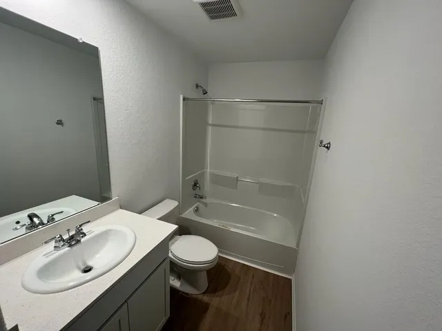 $1,995 | 18922 Western Fls Court, Hockley, TX 77447