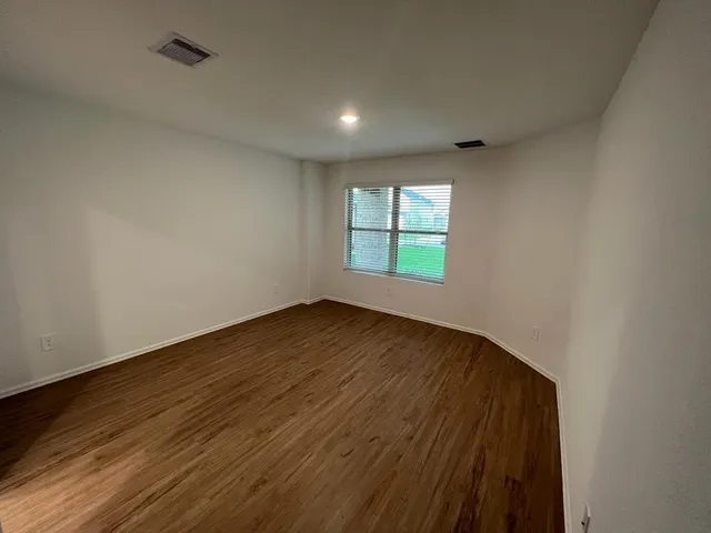 $1,995 | 18922 Western Fls Court, Hockley, TX 77447