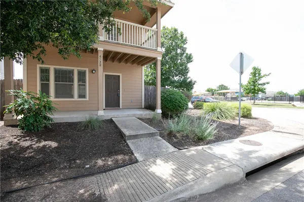 $1,900 | 4528 Credo Lane, Austin, TX 78725