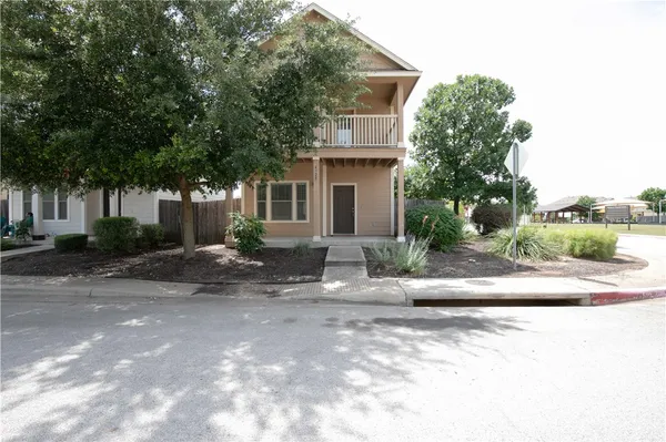 $1,900 | 4528 Credo Lane, Austin, TX 78725