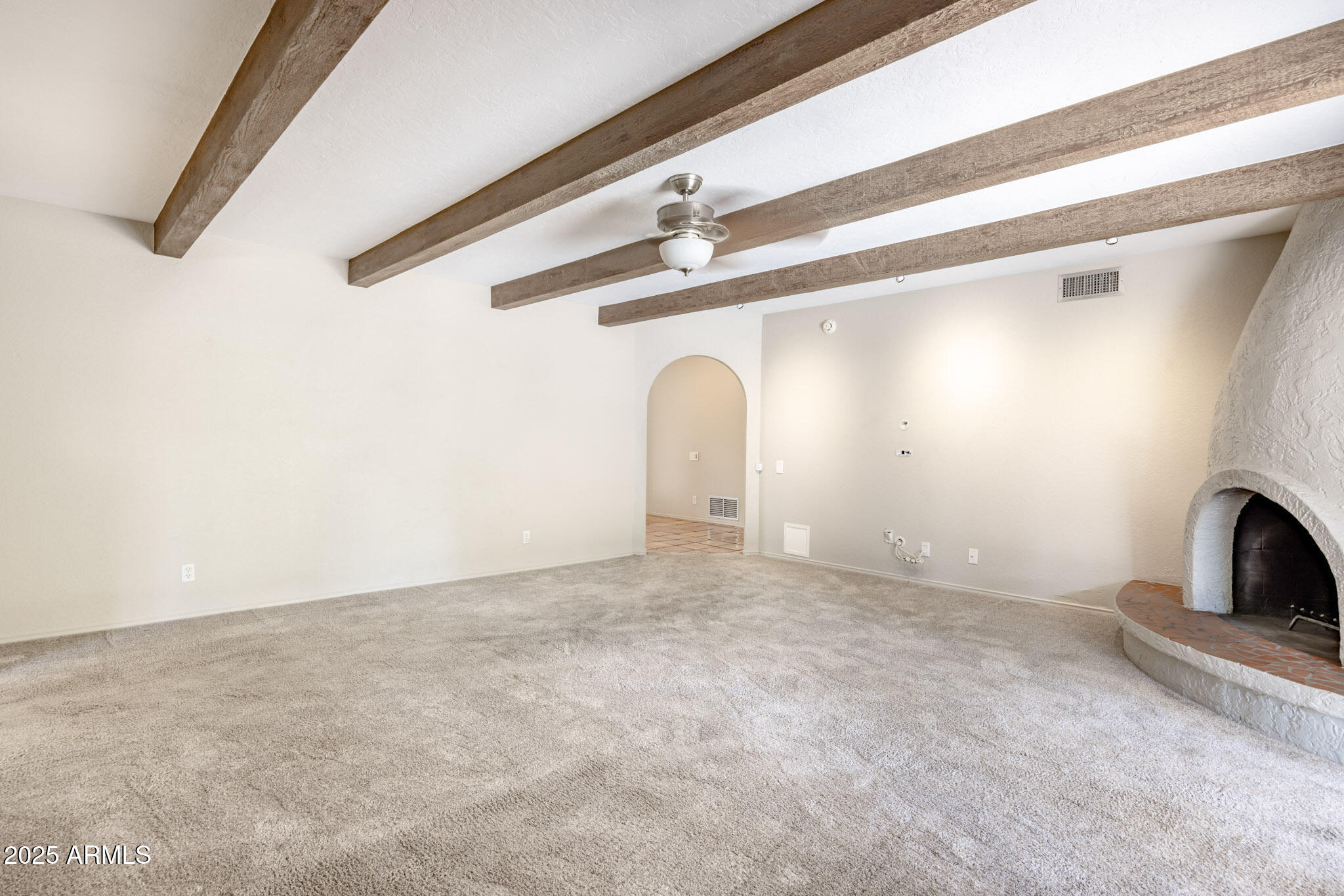 5701 East Sandy Lane Scottsdale, AZ 85254 - Photo 15 of 48 a view of a garage