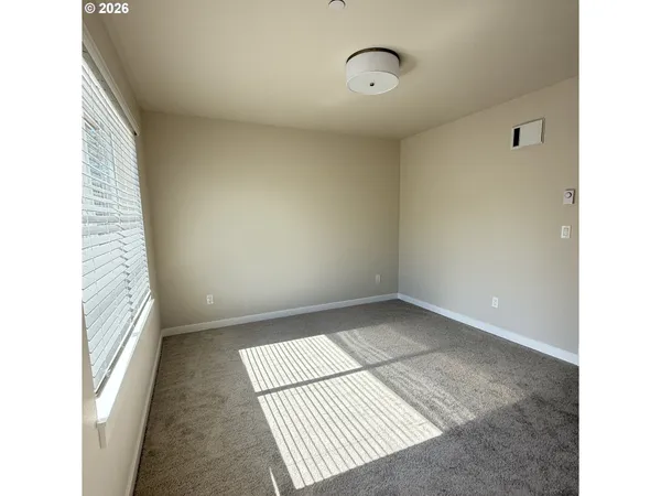 $395,000 | 37101 Dubarko Road, Unit A3, Sandy, OR 97055