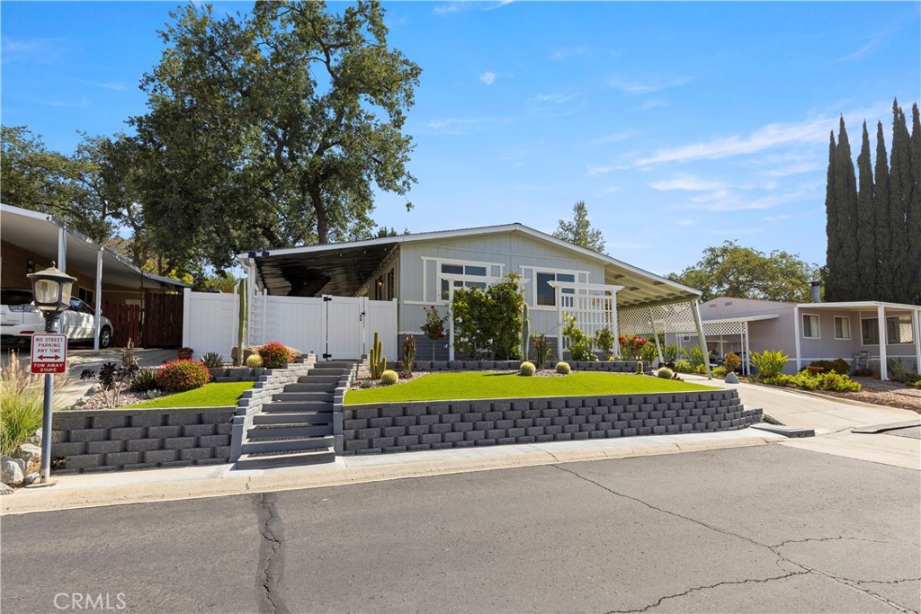 18218 Paradise Mountain Road, Unit 118 Valley Center, CA 92082 - Photo 3 of 56