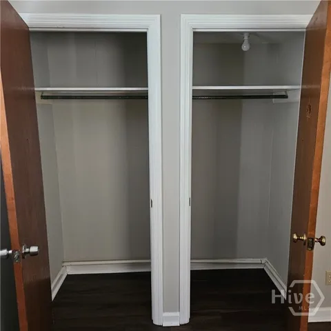 $1,300 | 4407 Caroline Drive, Unit B, Savannah, GA 31404