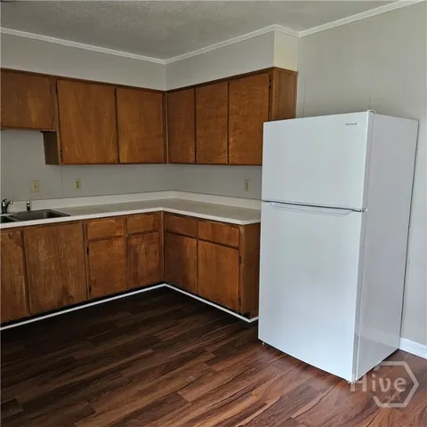 $1,300 | 4407 Caroline Drive, Unit B, Savannah, GA 31404