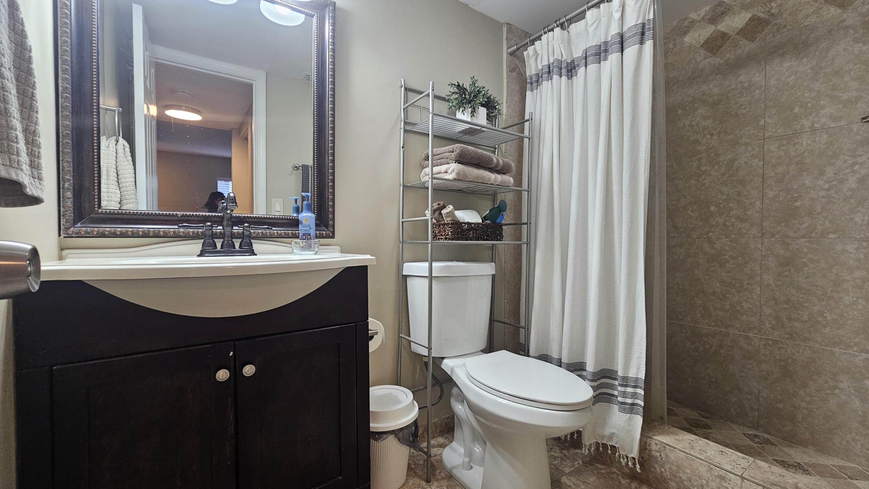 3119 Millwood Terrace, Unit 139 Boca Raton, FL 33431 - Photo 21 of 32 M139 2ND BATHROOM 3