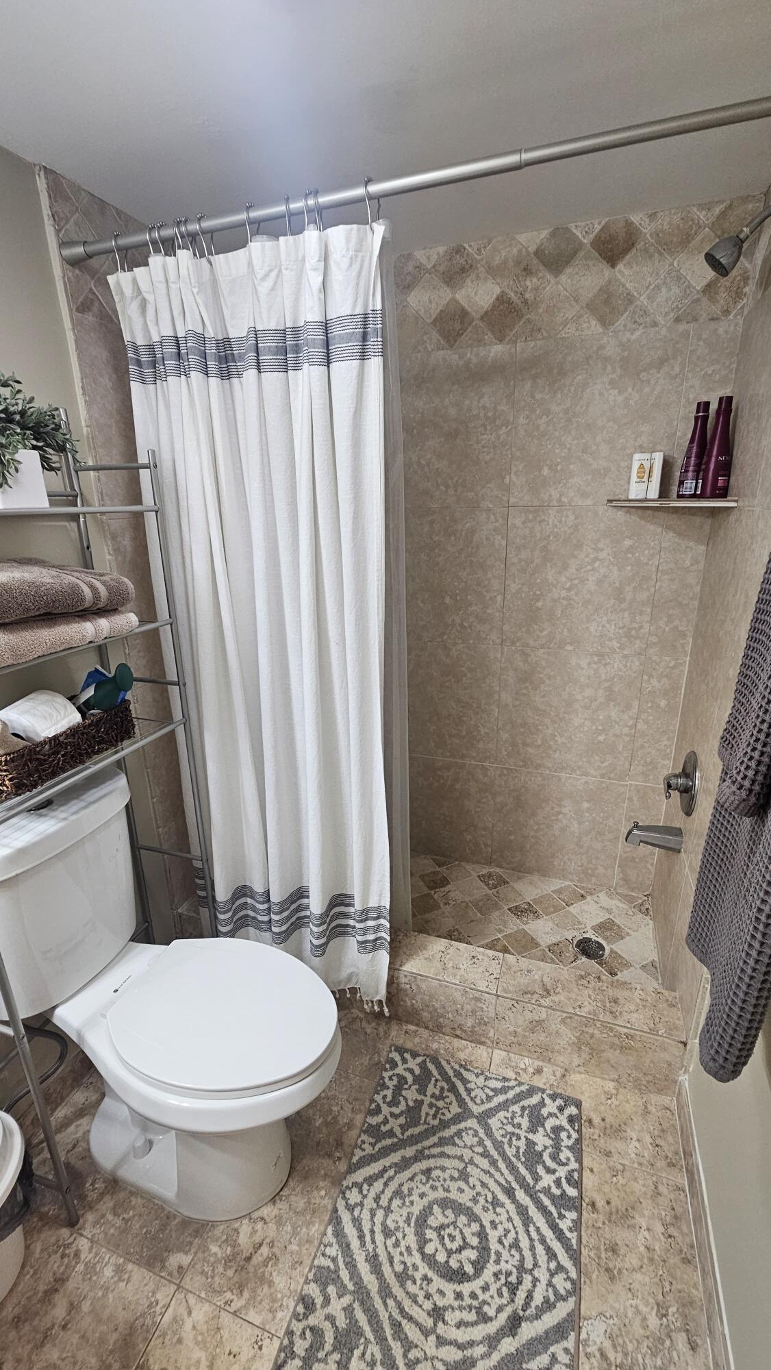 3119 Millwood Terrace, Unit 139 Boca Raton, FL 33431 - Photo 24 of 32 M139 2ND BATHROOM