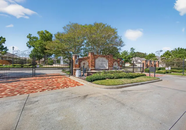 $359,990 | 15303 Westland Gate Drive, Conroe, TX 77384