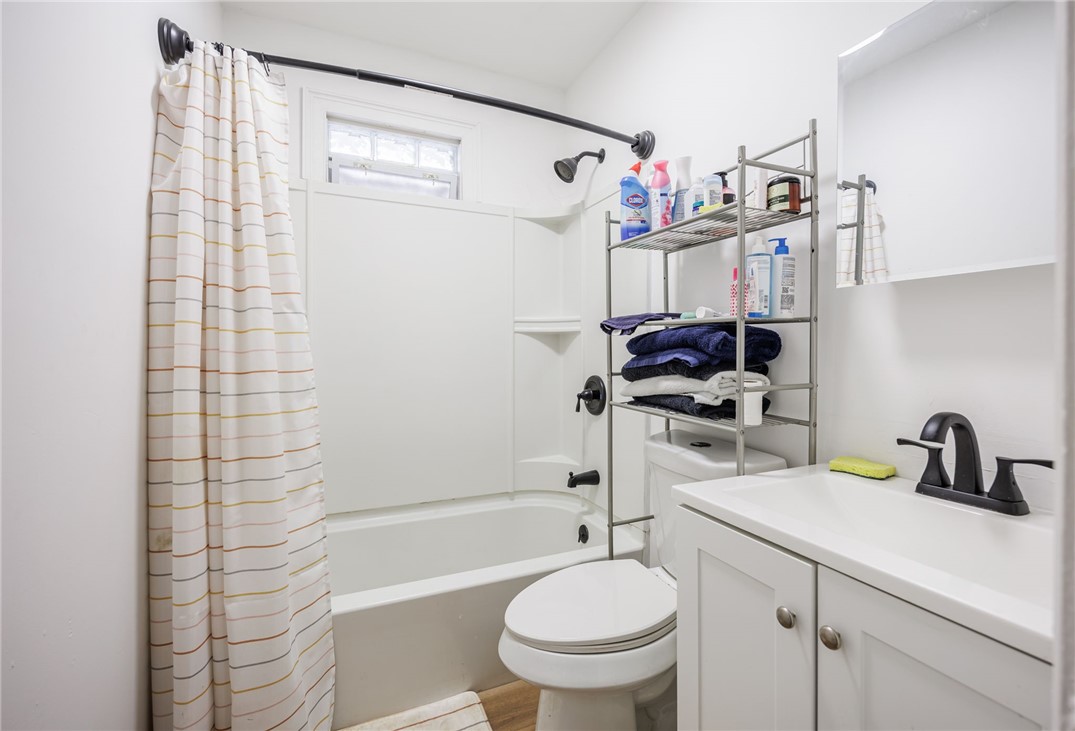 409 Raines Park Rochester, NY 14613 - Photo 25 of 40