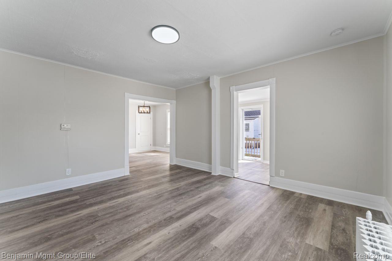 532 Fox Street Lapeer, MI 48446 - Photo 6 of 43 photos_web_resolution_32.jpg