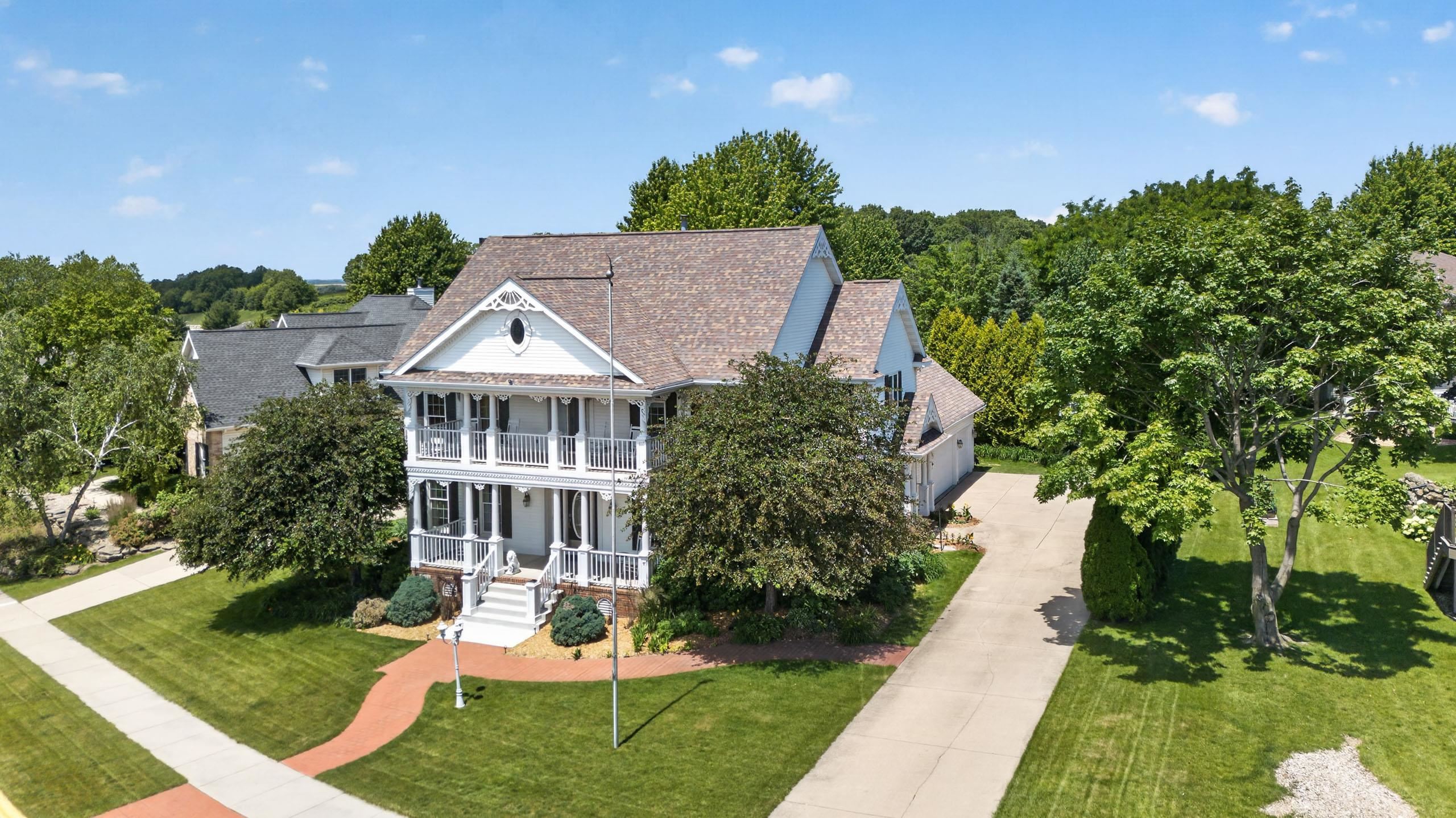 1614 Blue Ridge Trail Waunakee, WI 53597 - Photo 2 of 82
