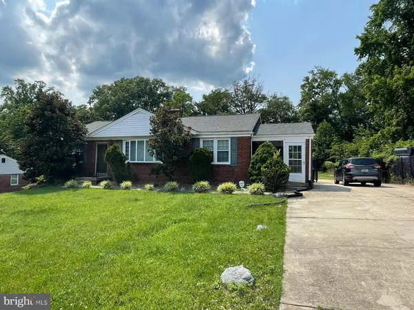 $2,800 | 5901 Middleton Lane, Temple Hills, MD 20748