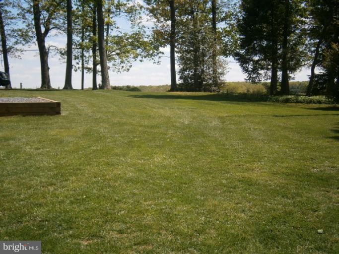 1348 St Michaels Road Mount Airy, MD 21771 - Photo 18 of 27 sideyard
