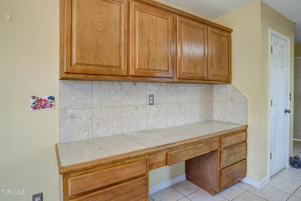 $489,900 | 144 Blue Bird Drive, Johnson City, TN 37601