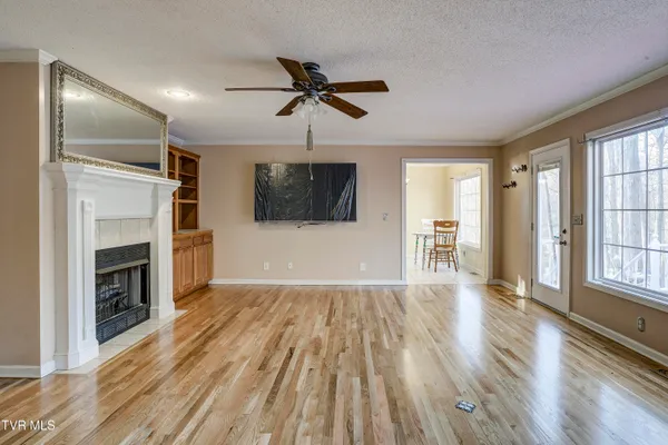 $489,900 | 144 Blue Bird Drive, Johnson City, TN 37601