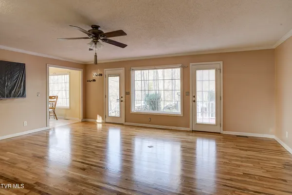 $489,900 | 144 Blue Bird Drive, Johnson City, TN 37601