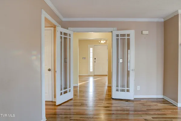 $489,900 | 144 Blue Bird Drive, Johnson City, TN 37601