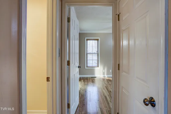 $489,900 | 144 Blue Bird Drive, Johnson City, TN 37601