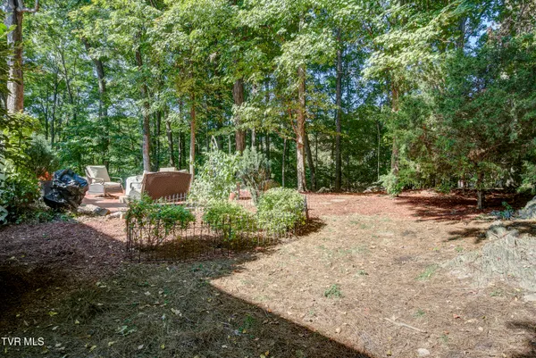 $489,900 | 144 Blue Bird Drive, Johnson City, TN 37601