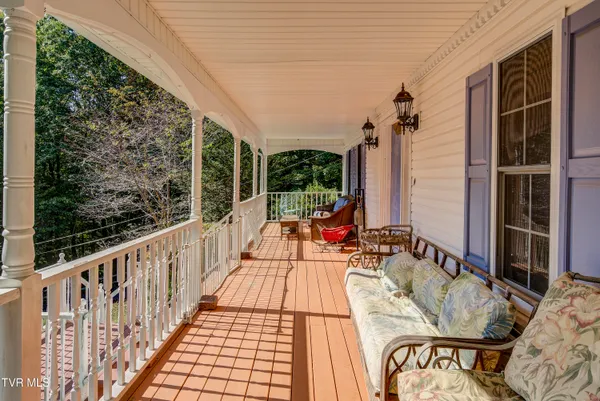 $489,900 | 144 Blue Bird Drive, Johnson City, TN 37601