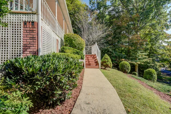 $489,900 | 144 Blue Bird Drive, Johnson City, TN 37601