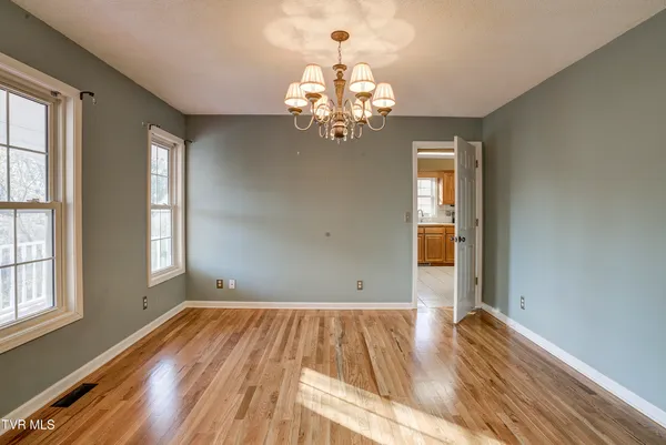 $489,900 | 144 Blue Bird Drive, Johnson City, TN 37601