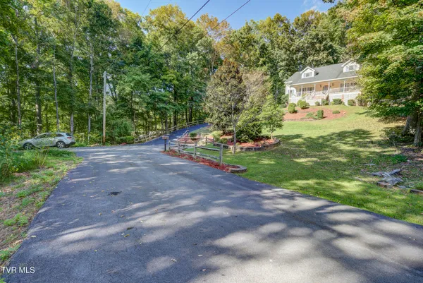 $489,900 | 144 Blue Bird Drive, Johnson City, TN 37601