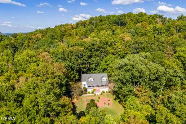 $489,900 | 144 Blue Bird Drive, Johnson City, TN 37601