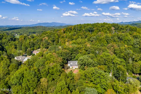 $489,900 | 144 Blue Bird Drive, Johnson City, TN 37601