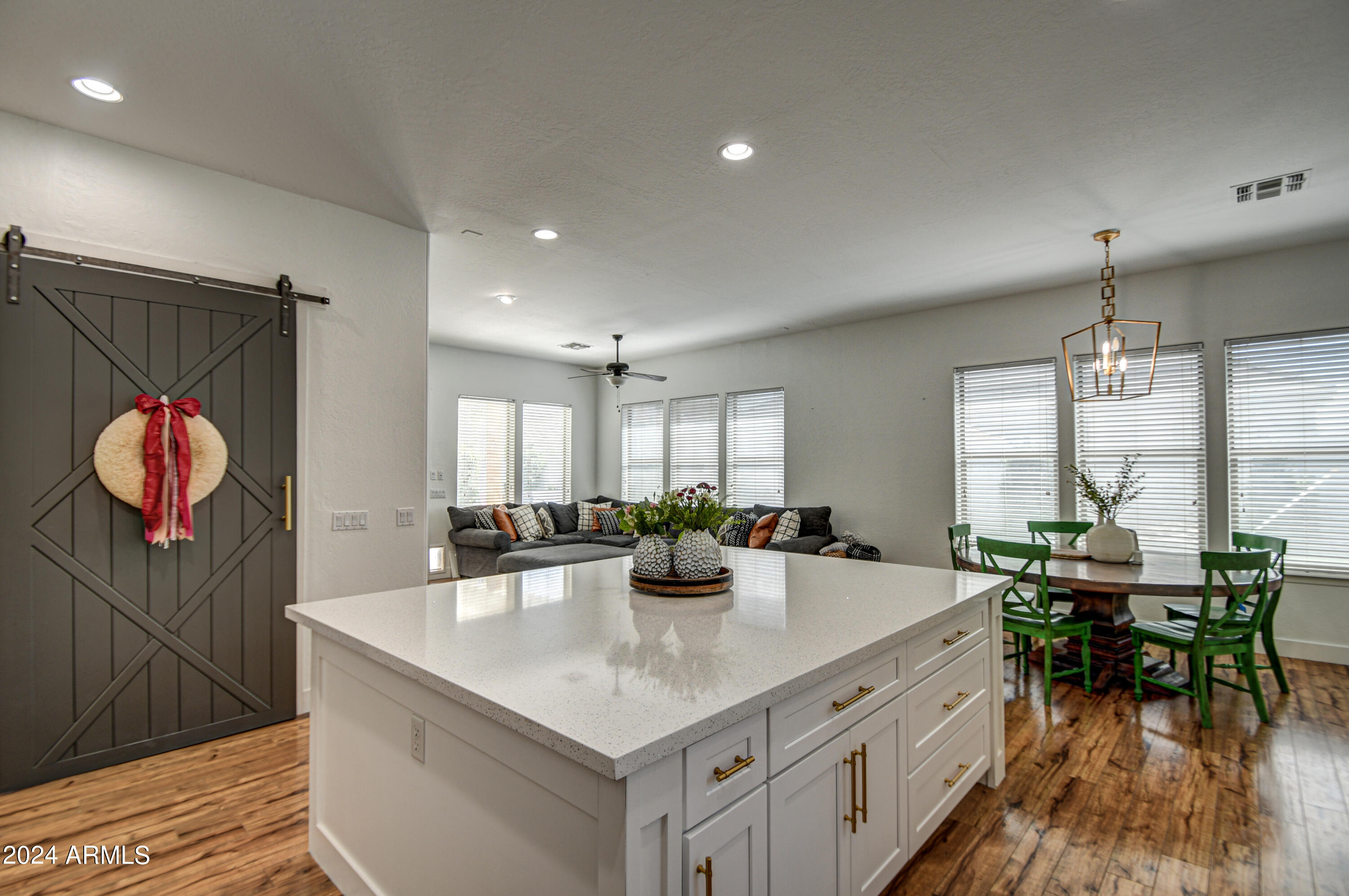 2899 Washington Avenue Gilbert, AZ 85234 - Photo 19 of 45 Ample Natural Lighting