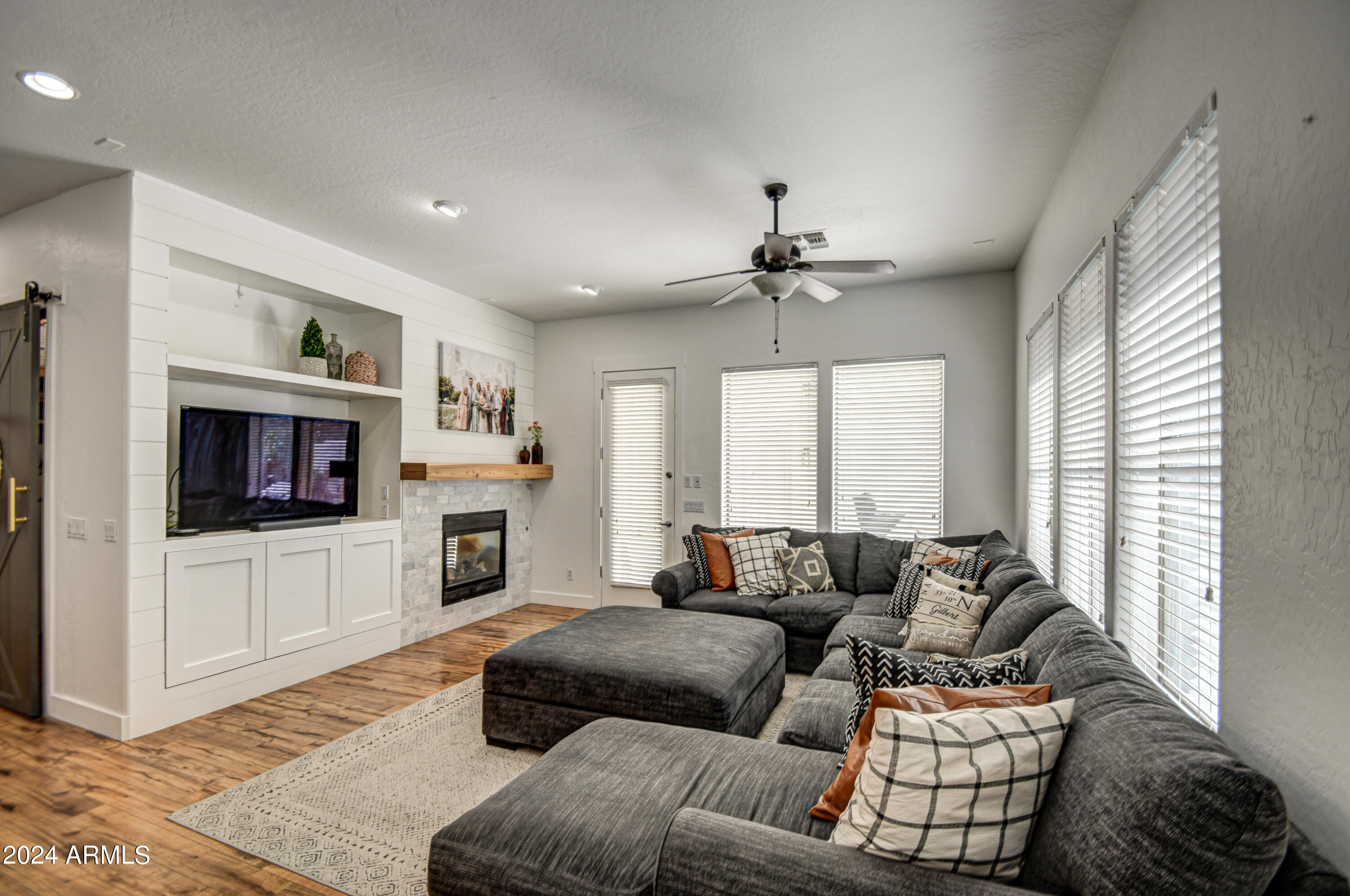 2899 Washington Avenue Gilbert, AZ 85234 - Photo 24 of 45 Gas Fireplace