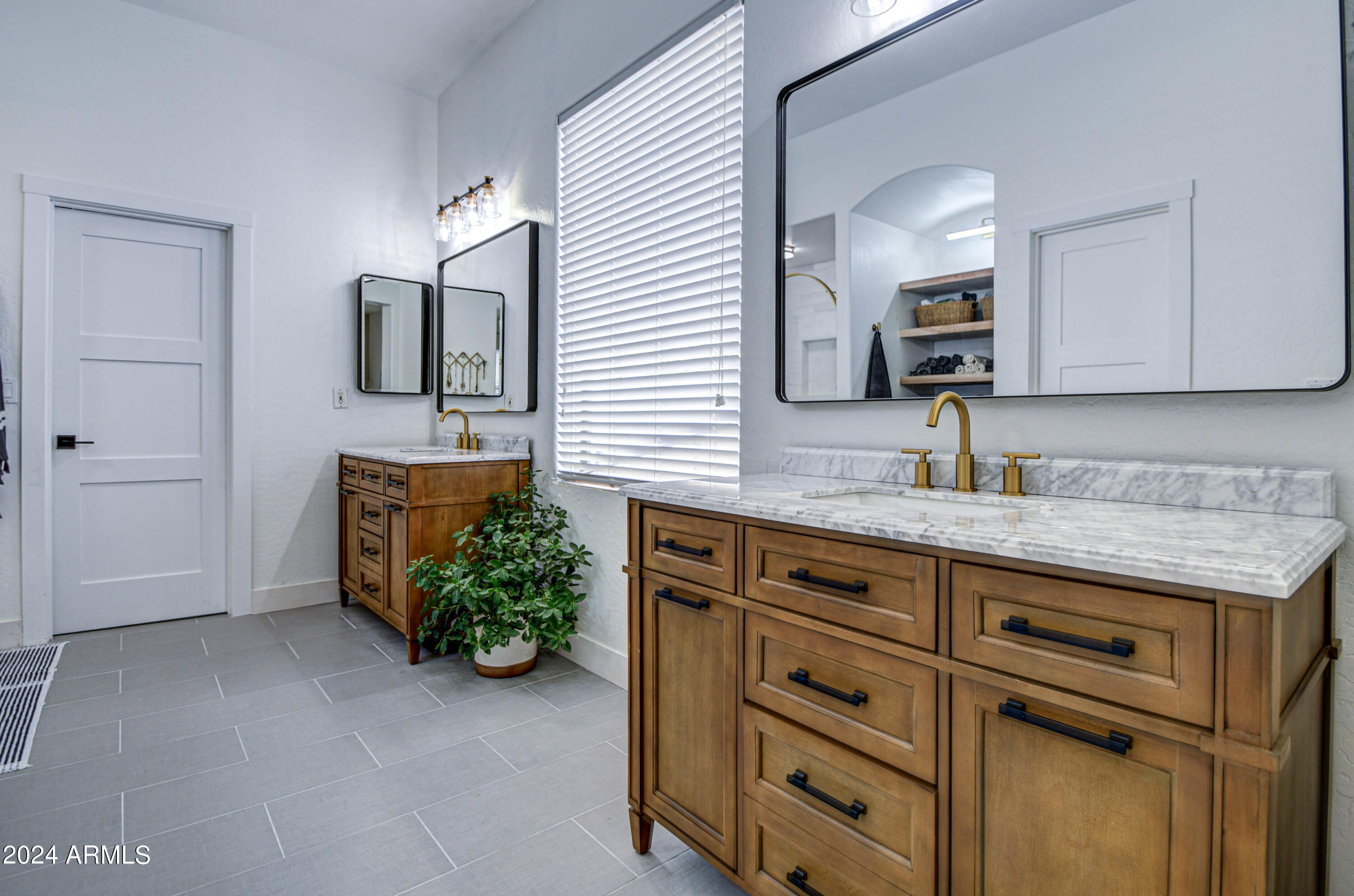 2899 Washington Avenue Gilbert, AZ 85234 - Photo 5 of 45 Move In Ready