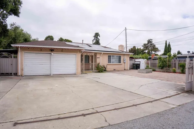 $6,000 | 2232 Euclid Avenue, East Palo Alto, CA 94303