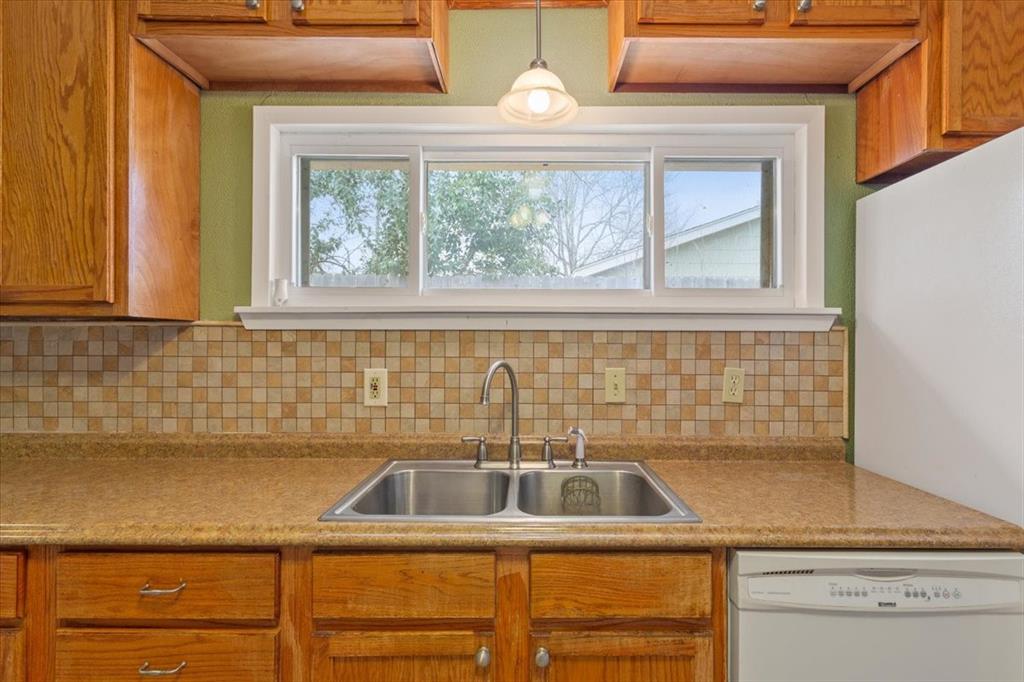 4101 Austin Avenue Waco, TX 76710 - Photo 12 of 25