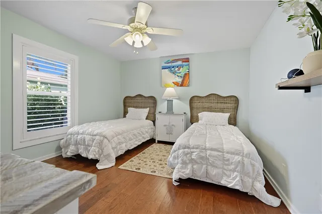 $3,500 | 676 Royal Palm Place, Vero Beach, FL 32960