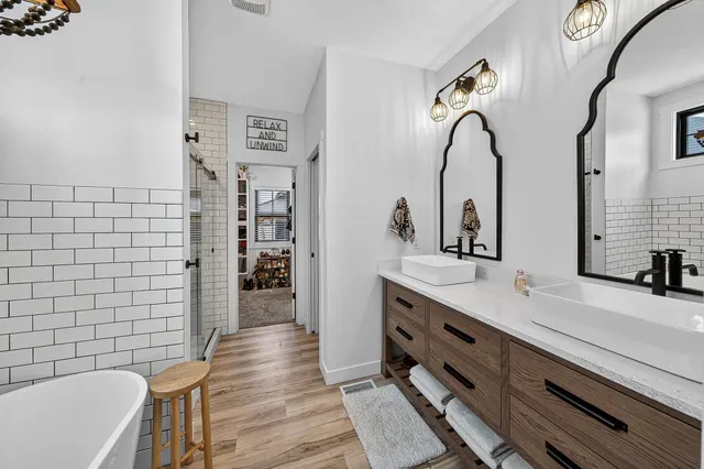 $664,000 | 1602 Cobble Hills Drive, Osceola, IN 46561